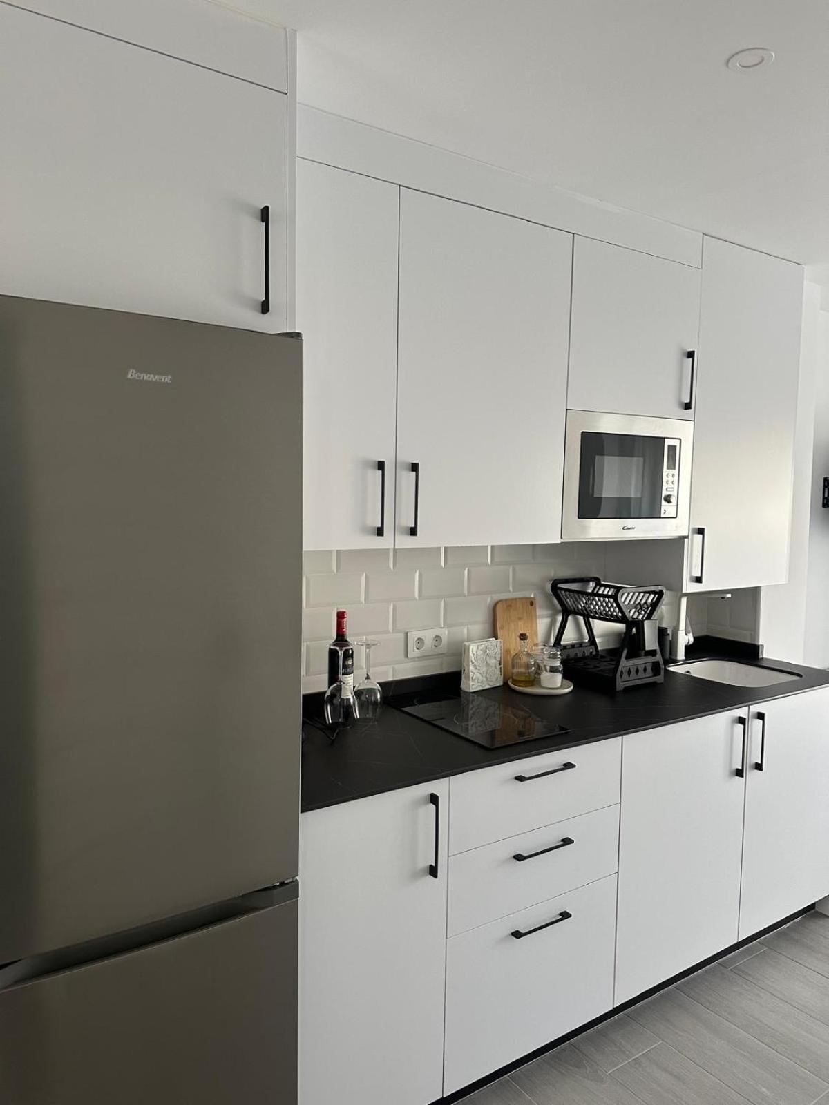 Apartamento Maui Beach En El Palo Málaga Esterno foto