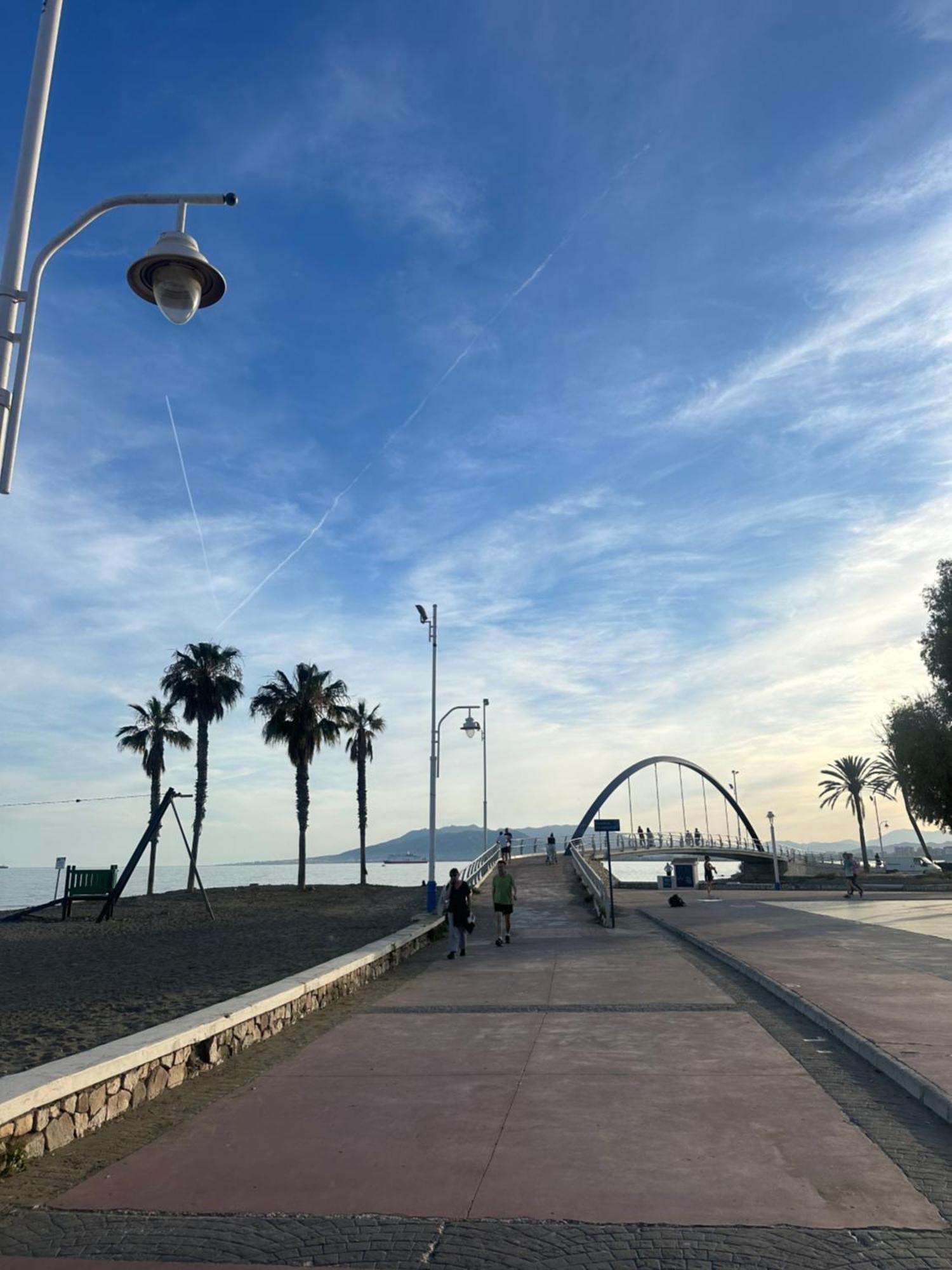 Apartamento Maui Beach En El Palo Málaga Esterno foto